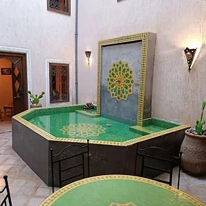 https://riad-privatif-3-ch-6-pers-place-jemma-el-fna.marrakeshhotelsmorocco.com