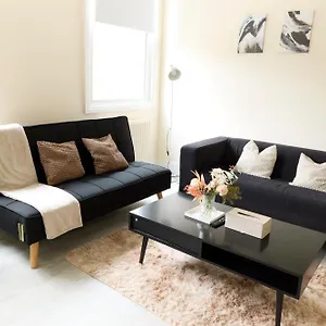 https://apt-near-shoreditch-fast-wifi-smart-tv.brighton-hotels-england.com